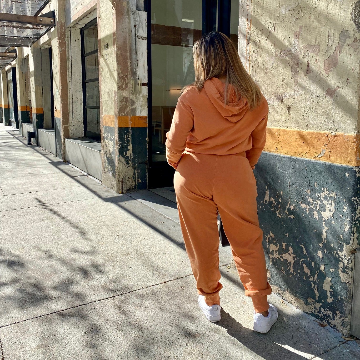DAYDREAMER HOODIE IN PEACH